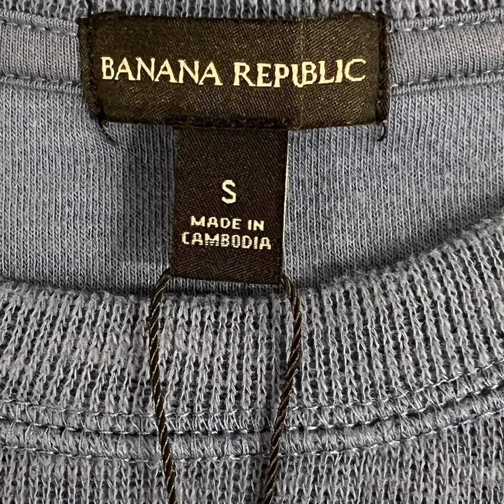 BANANA Republic Men's Double Knit Long Sleeve Crewneck Shirt - S